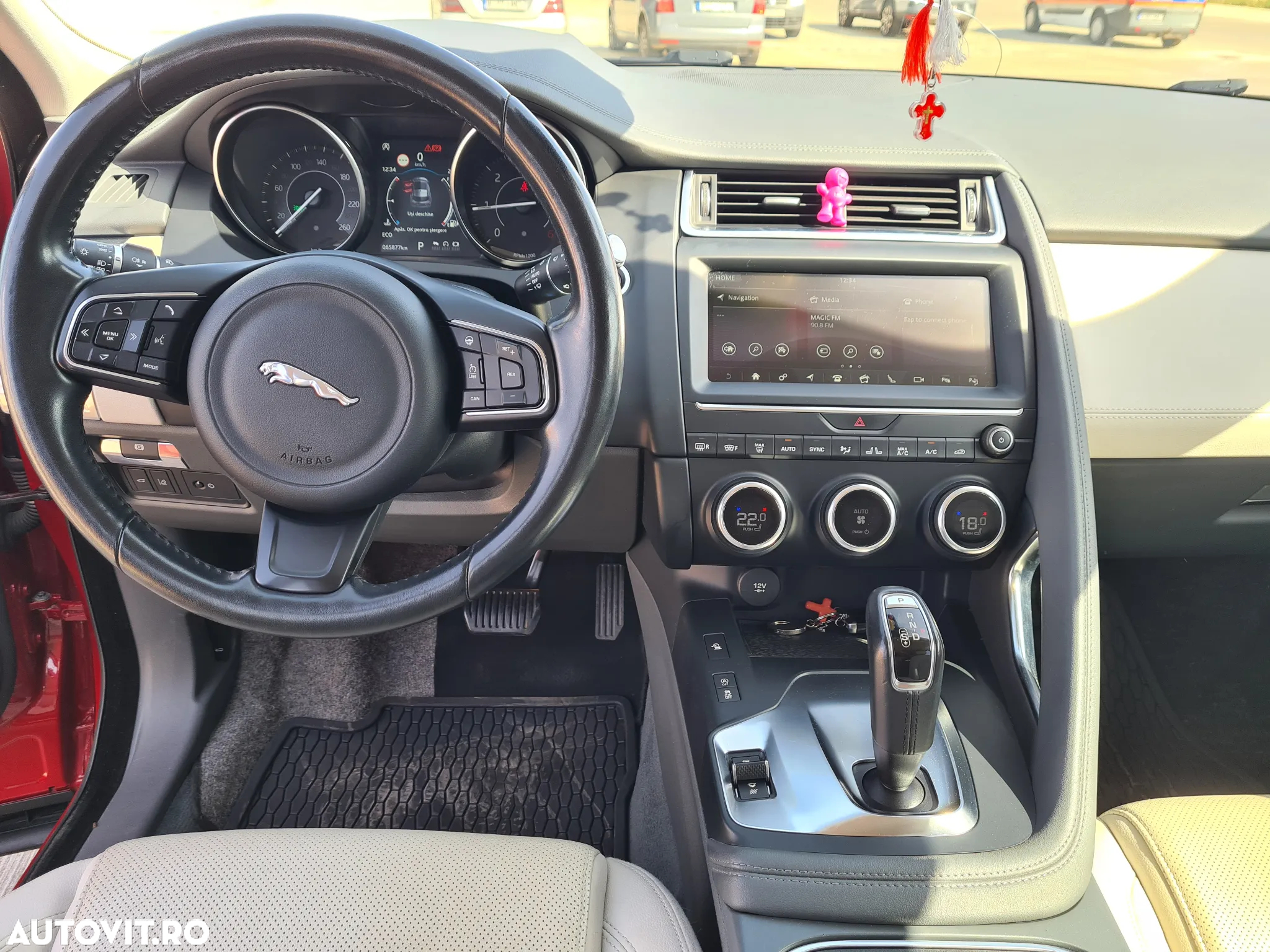 Jaguar E-Pace D150 AWD R-Dynamic S - 19