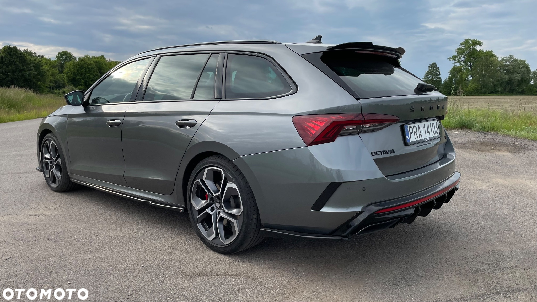 Skoda Octavia 2.0 TSI RS DSG - 9