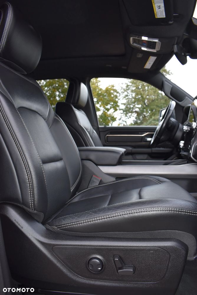 Dodge RAM 1500 5.7 4x4 - 20