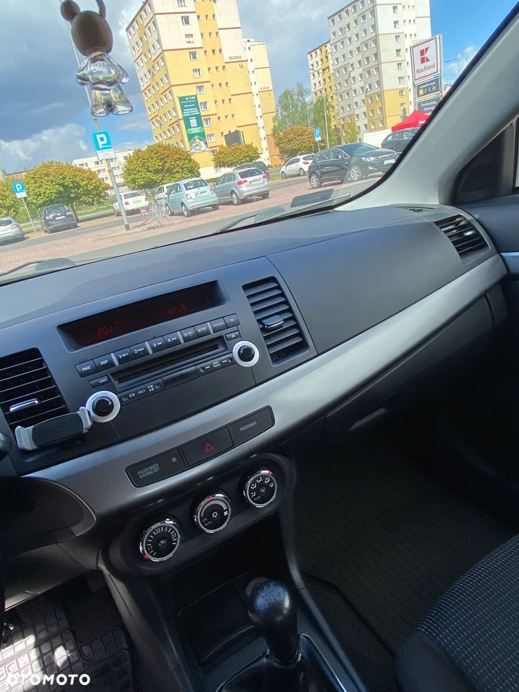 Mitsubishi Lancer 1.8 Inform - 10