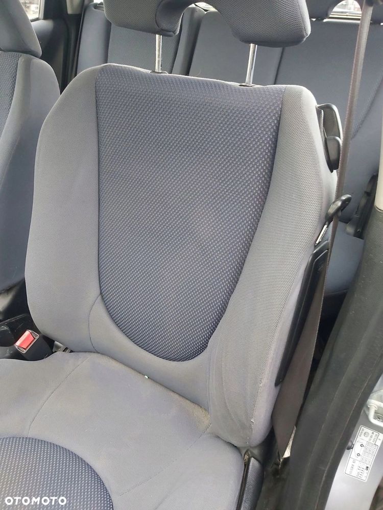 Honda Jazz II GD fotel lewy przód 5D - 3