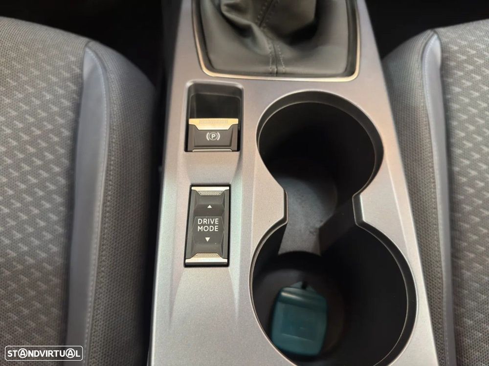 Peugeot 2008 1.2 PureTech Allure Pack — fotografia 15