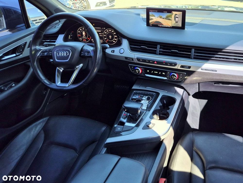Audi Q7 - 25