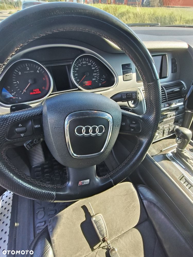 Audi Q7 2006 photo 5