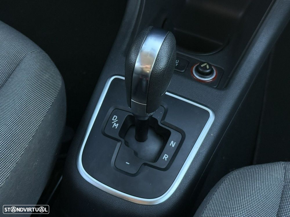 VW Up! 1.0 BlueMotion Move Auto - 11