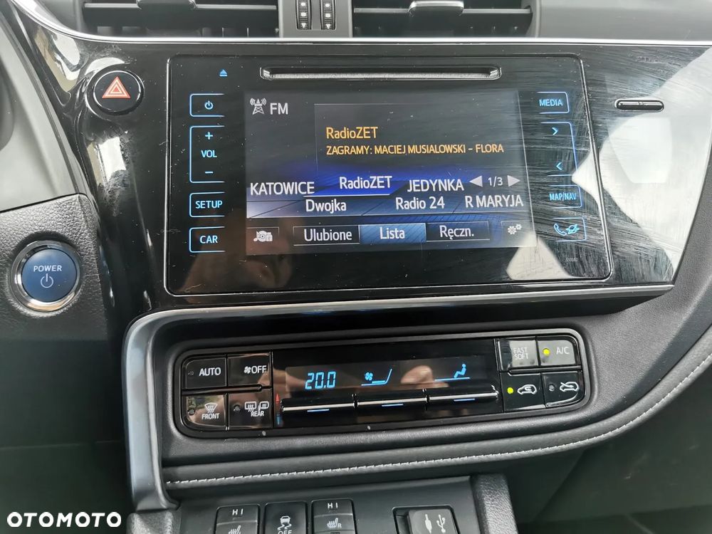 Toyota Auris - 17