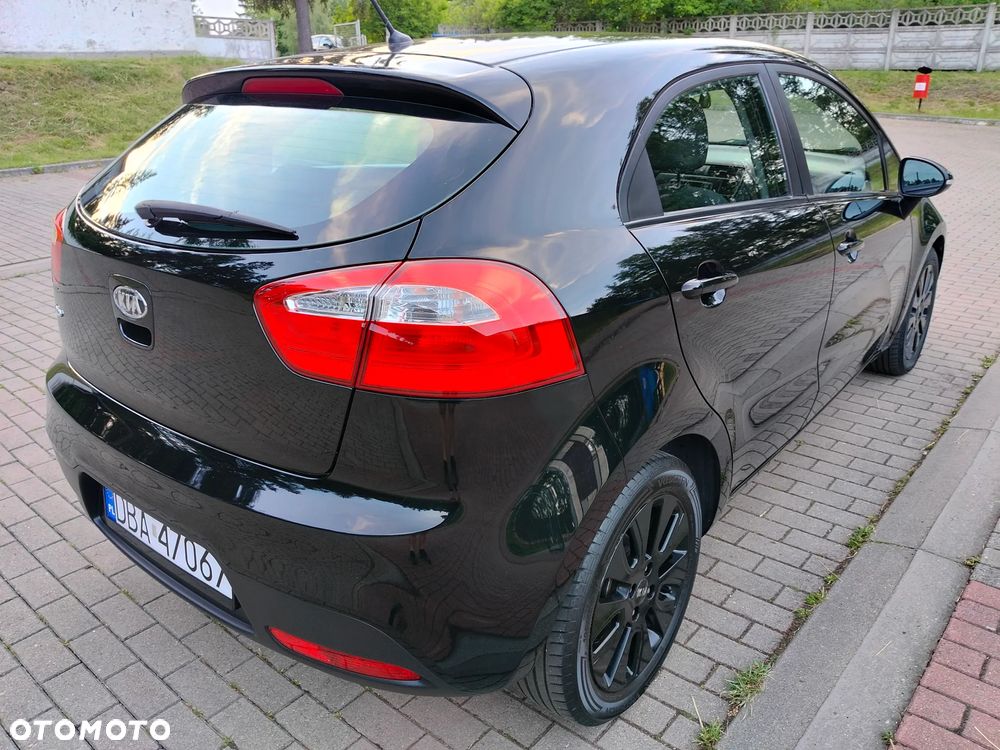 Kia Rio 1.2 Dream Team Edition - 8
