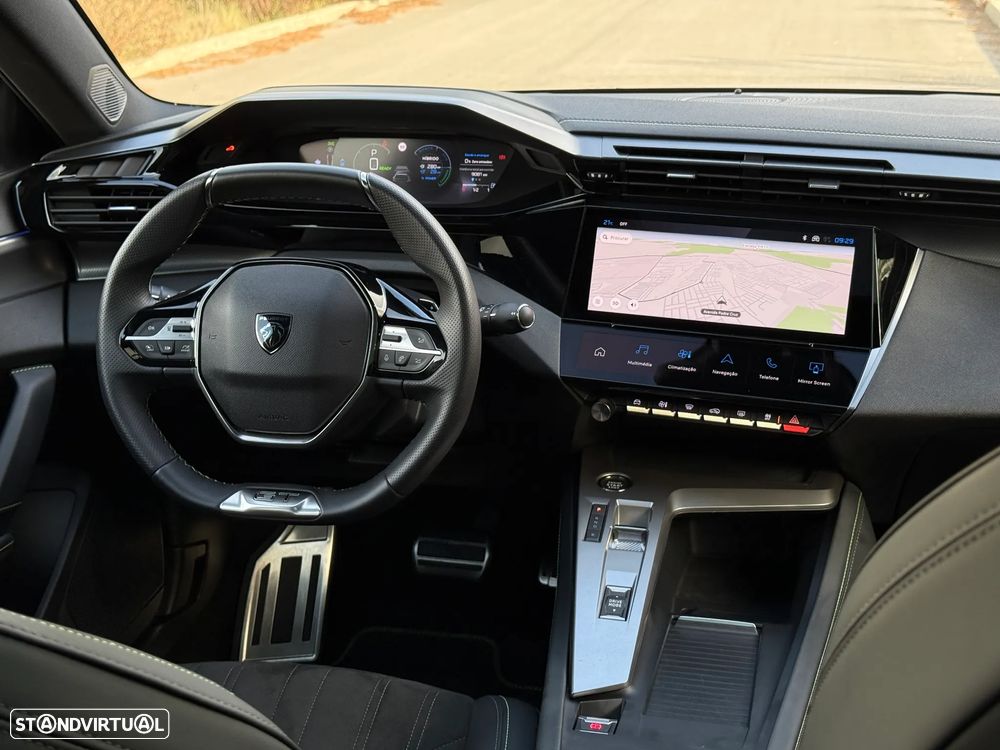 Peugeot 408 225 e-EAT8 GT - 31