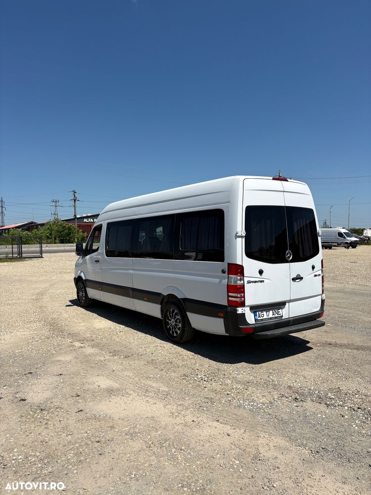 Mercedes-Benz Sprinter - 4