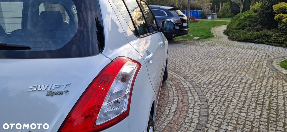 Suzuki Swift 1.2 4x4 Club - 11