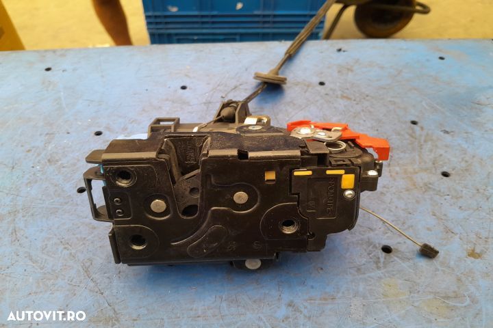 Broasca usa fata dreapta 3D1837016AC Volkswagen VW Golf 6 [2008 - 201 - 1