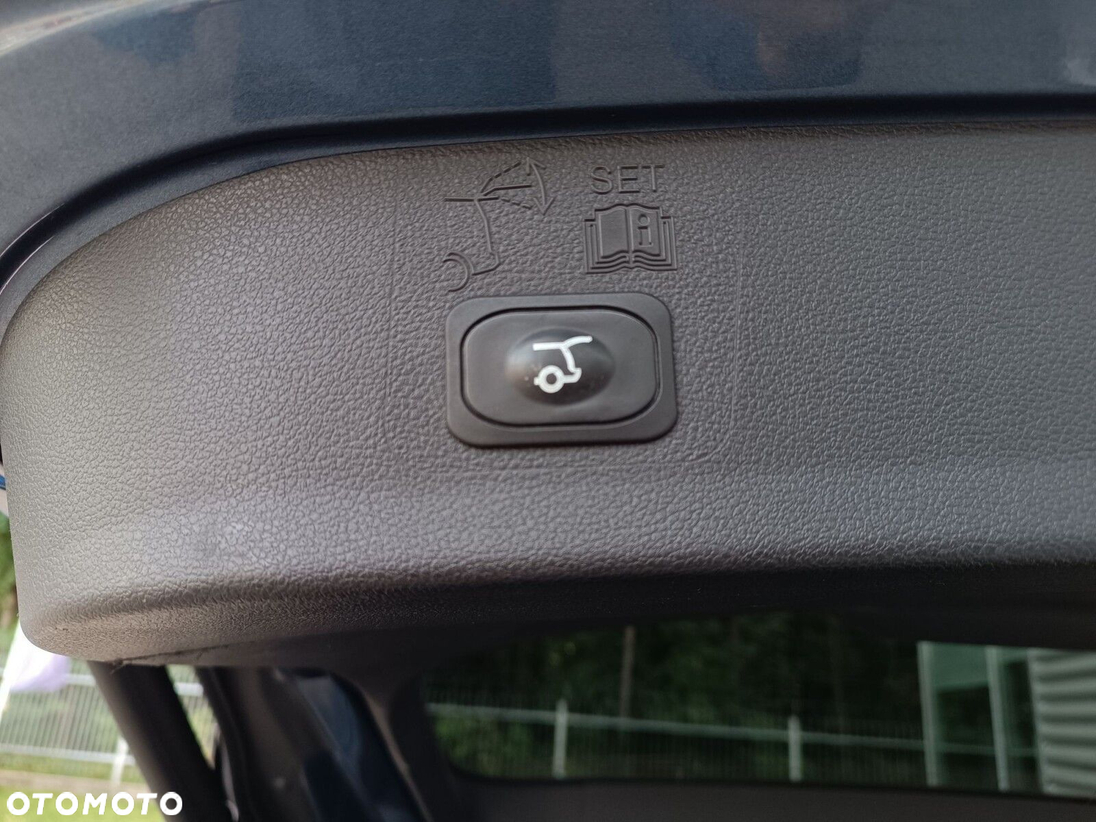 Ford Kuga - 37