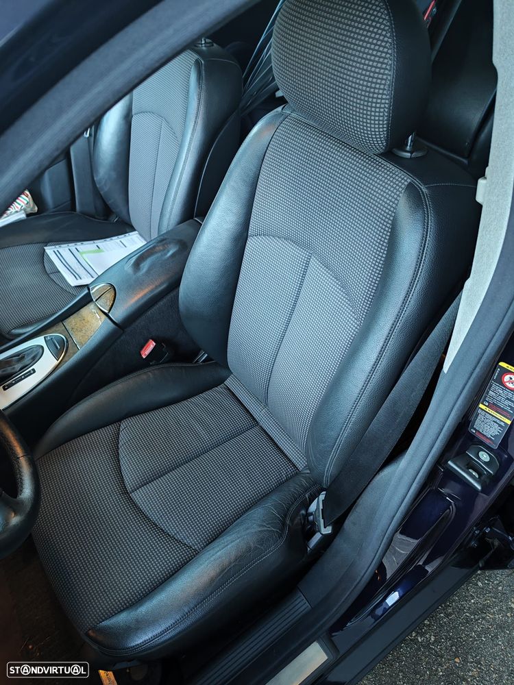 Mercedes-Benz E 220 CDI Avantgarde Aut. - 12