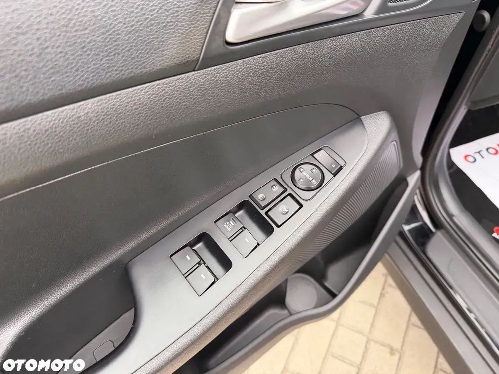 Hyundai Tucson blue 1.6 CRDi 2WD DCT Style - 21
