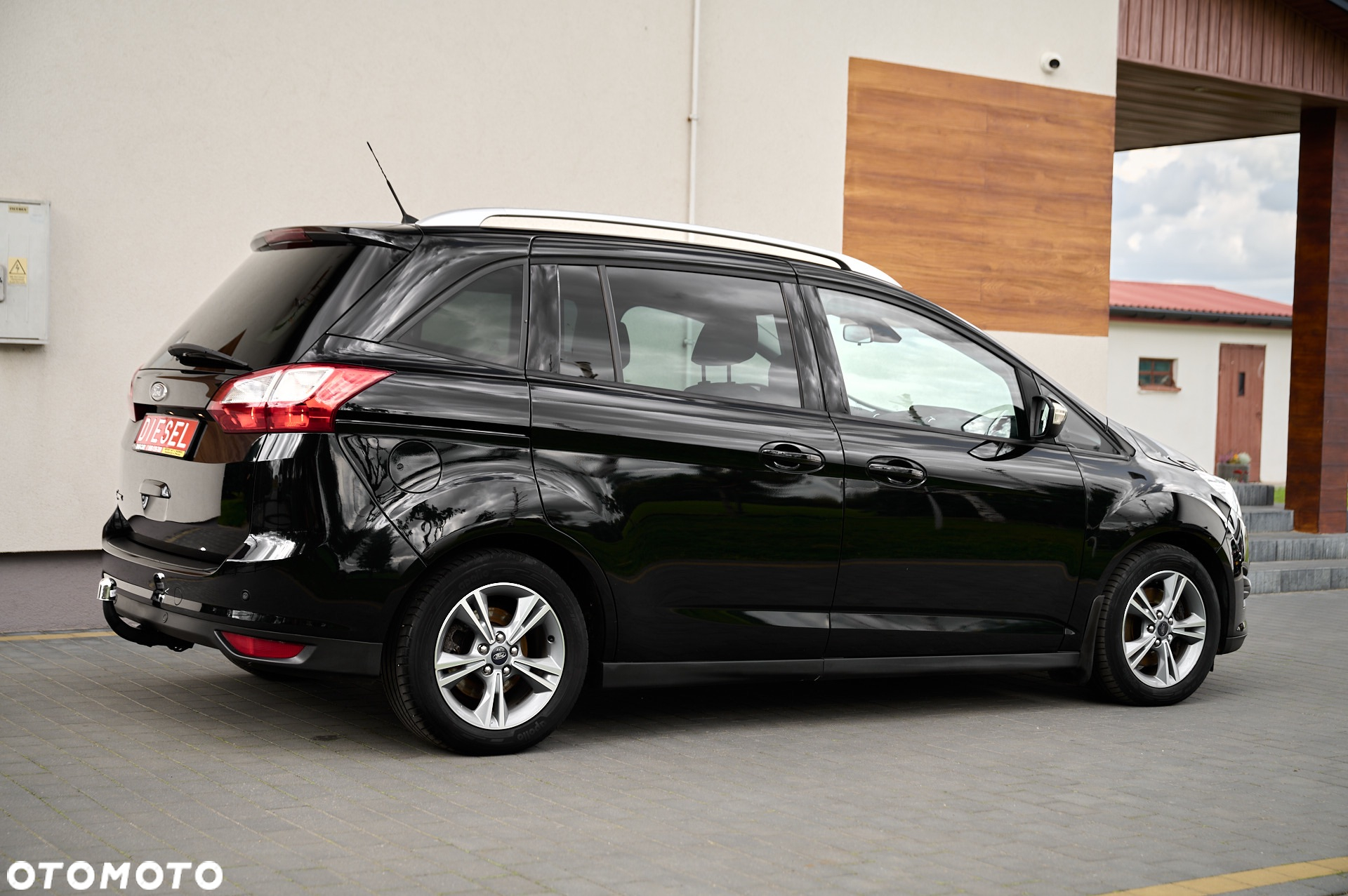 Ford Grand C-MAX - 14