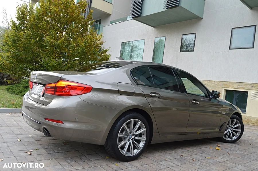 BMW Seria 5 520d Aut. Sport Line - 21