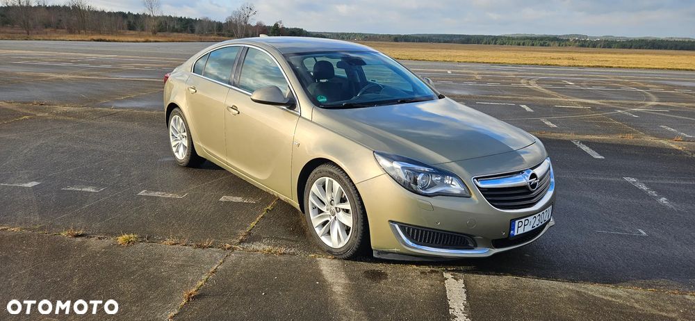 Opel Insignia - 1