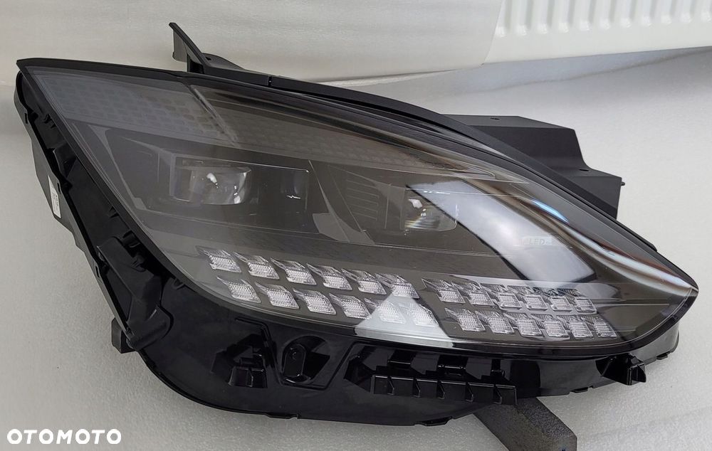 LAMPA PRAWA PRZÓD HYUNDAI IONIQ FULL LED SYSYTEM 2022- 92102-KL - 1