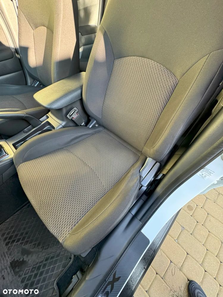 Mitsubishi ASX 1.6 Inform - 12