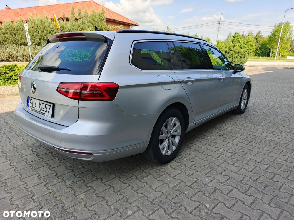 Volkswagen Passat 2.0 TDI (BlueMotion Technology) DSG Highline - 8