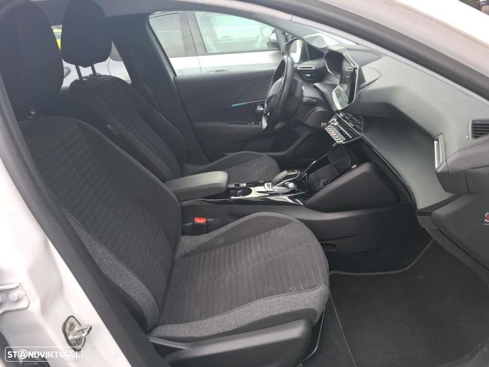 Peugeot e-208 50 kWh Style - 3