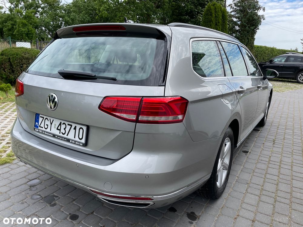 Volkswagen Passat 2.0 TDI SCR (BlueMotion Technology) DSG Comfortline - 8