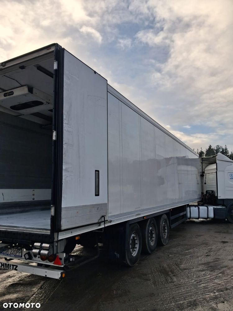 Schmitz Cargobull SKO 24 - 2