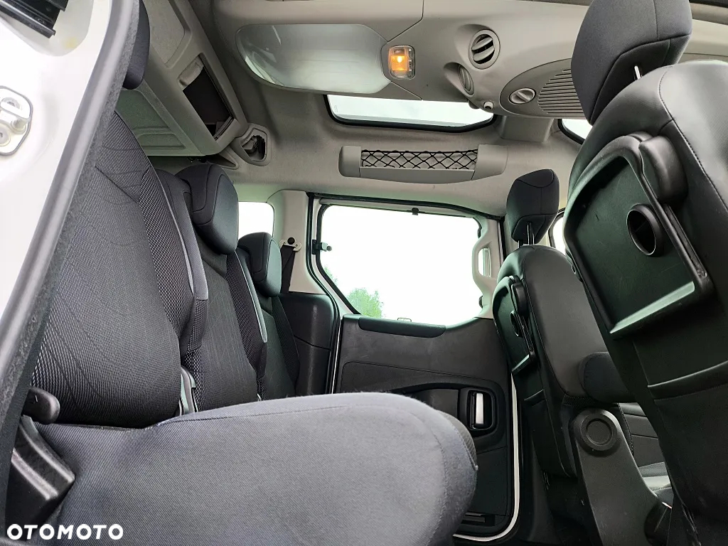 Peugeot Partner Tepee 90 Family - 29