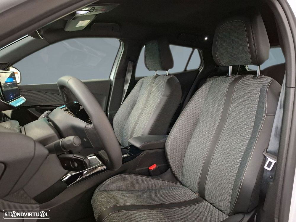 Peugeot 2008 1.2 PureTech Allure - 7