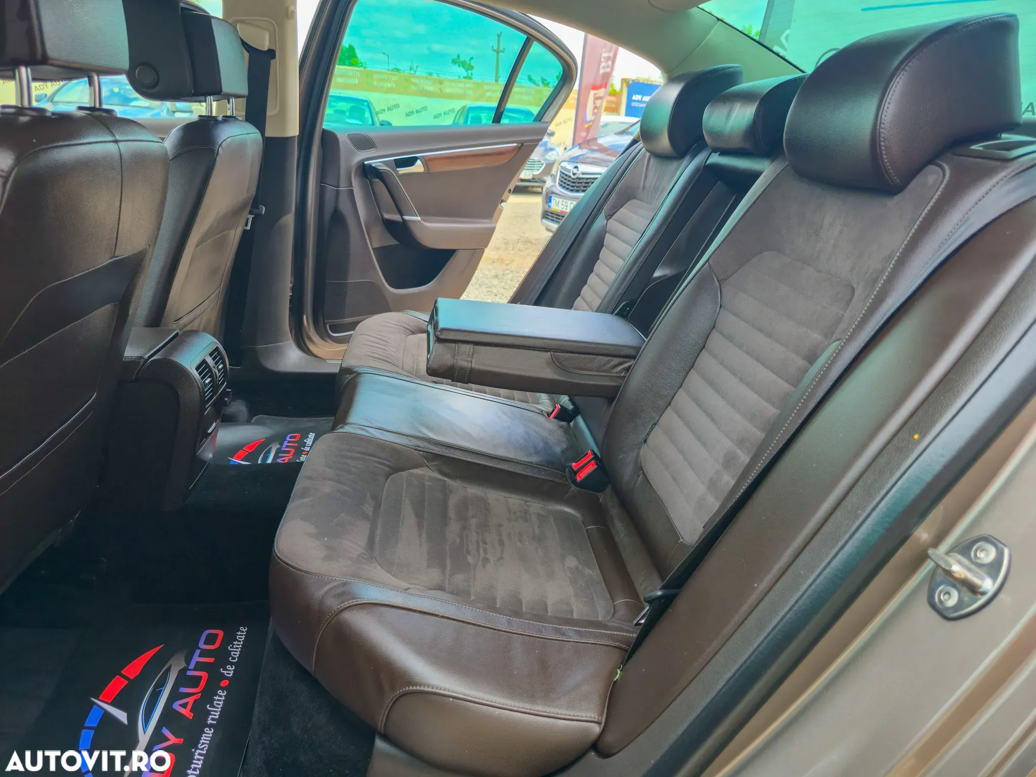 Volkswagen Passat Variant 1.8 TSI Comfortline - 15