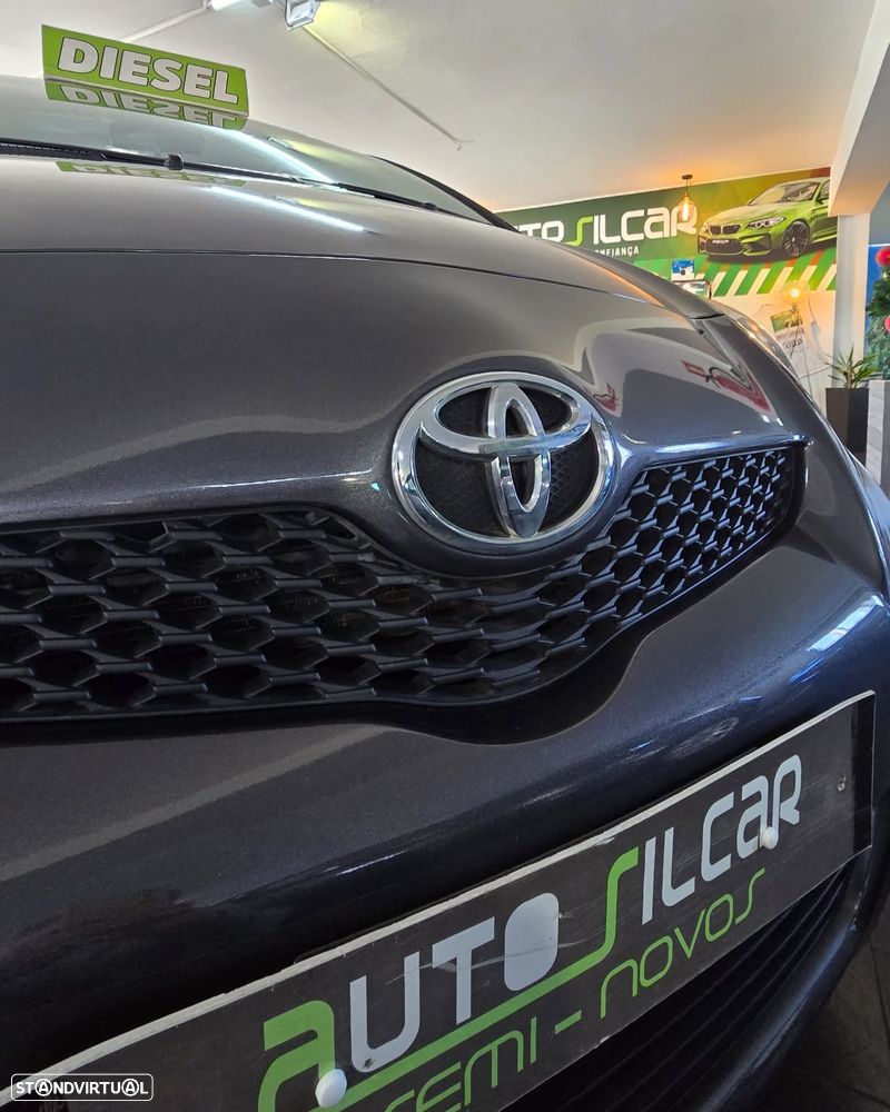 Toyota Yaris 1.4 D-4D AC - 9