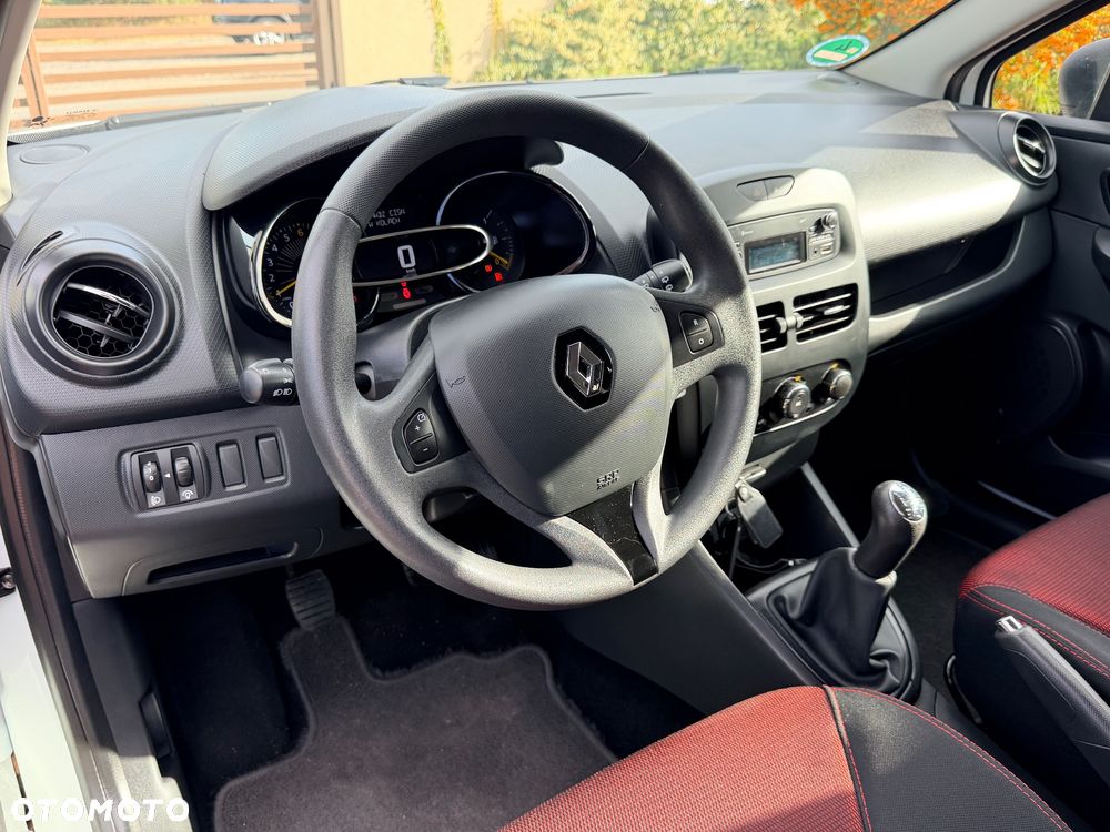 Renault Clio 1.2 16V 75 Life - 21