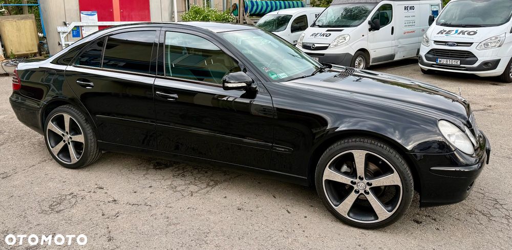 Mercedes-Benz Klasa E 200 Kompressor Classic Sport Edition - 1
