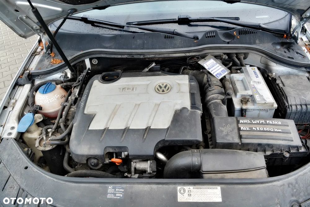 Volkswagen Passat 2.0 TDI DPF Comfortline DSG - 17
