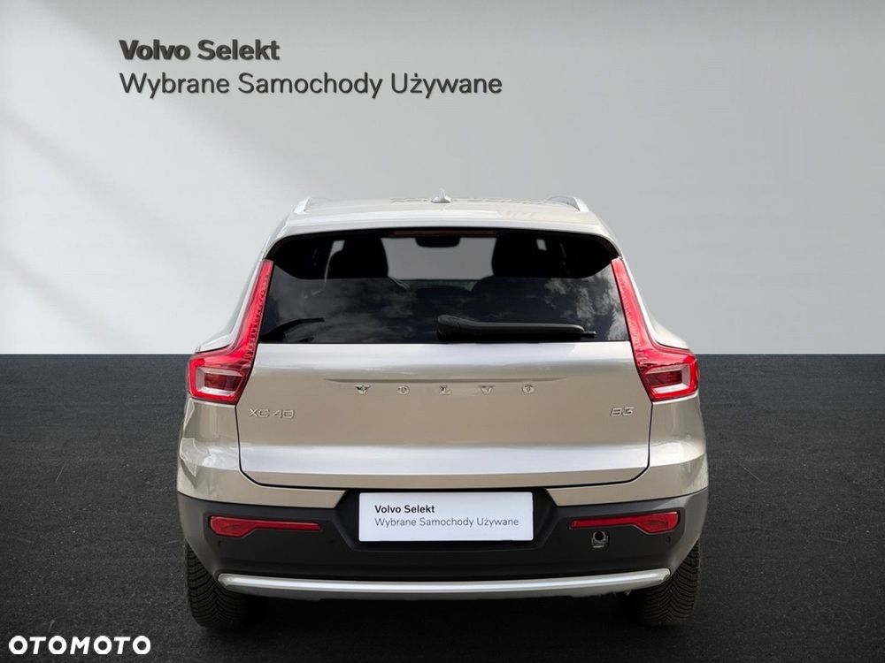 Volvo XC 40 - 8