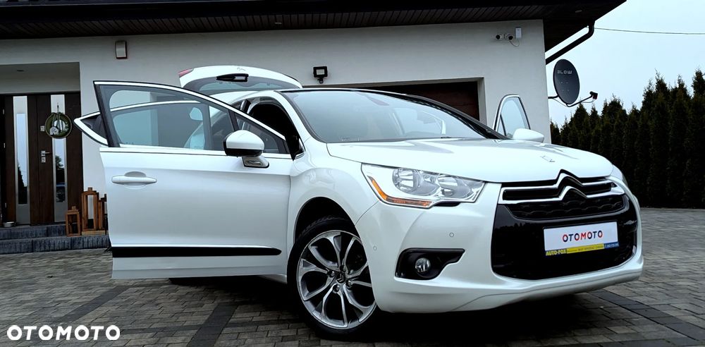 Citroën DS4 VTi 120 Urban Show - 26