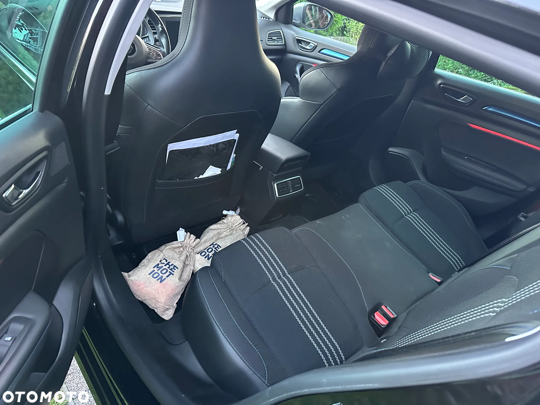 Renault Megane 1.6 TCe GT EDC - 8
