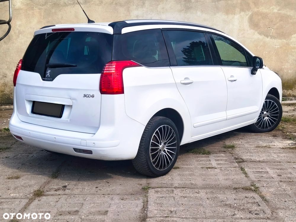 Peugeot 5008 - 15