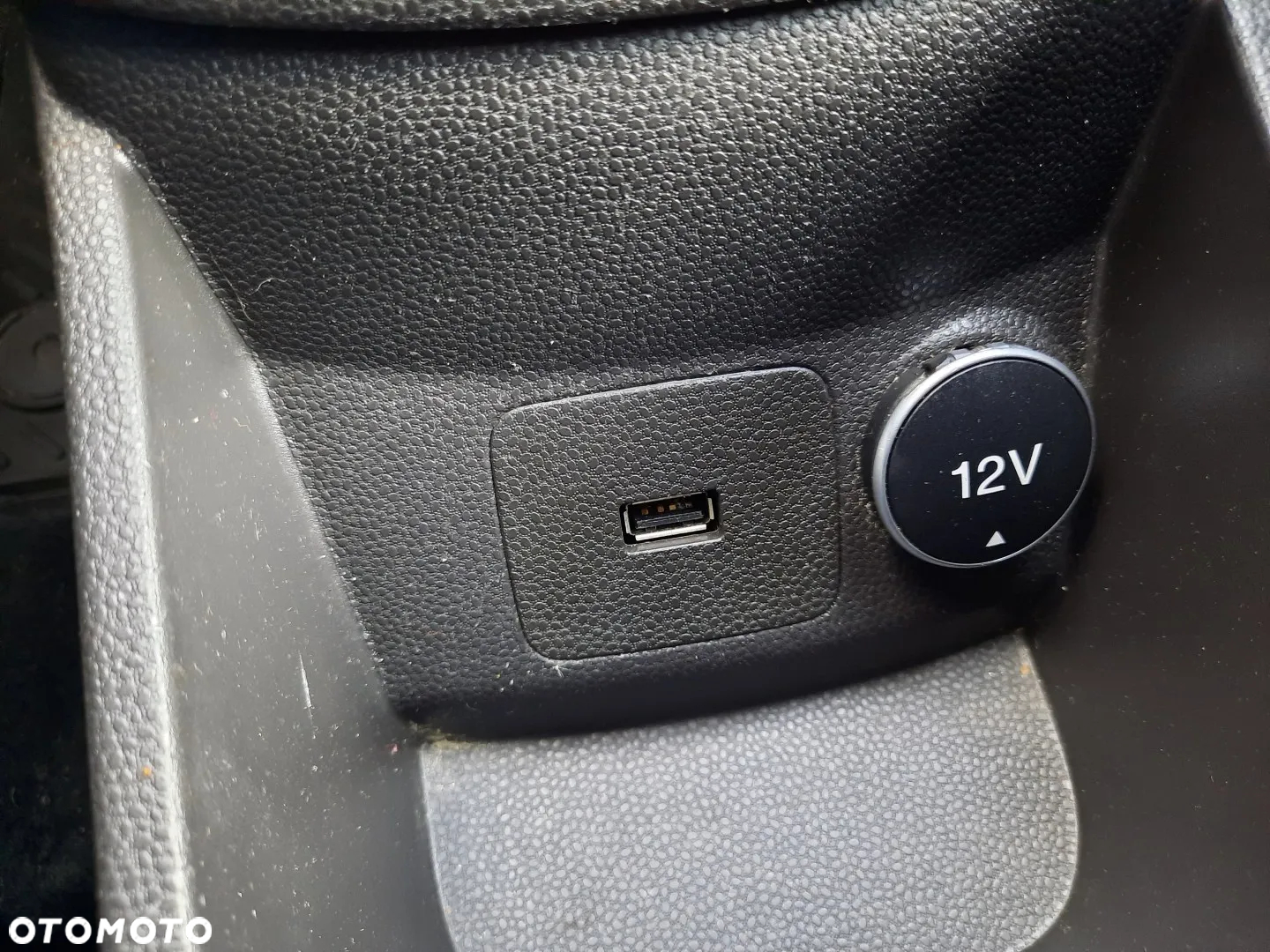 Ford Fiesta 1.0 EcoBoost Start-Stop ST-LINE - 37