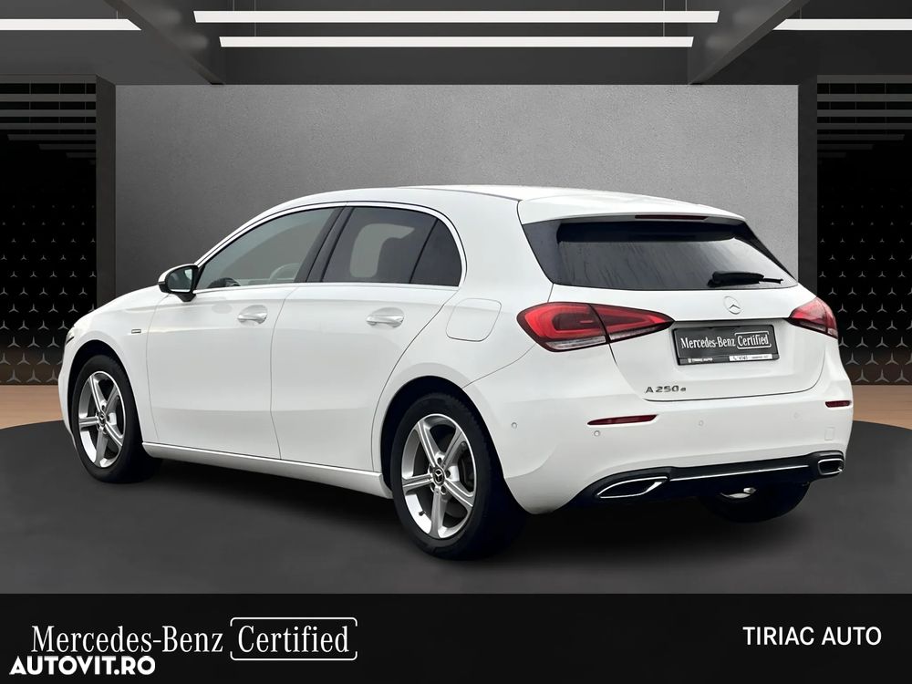 Mercedes-Benz A 250 e 8G-DCT - 3