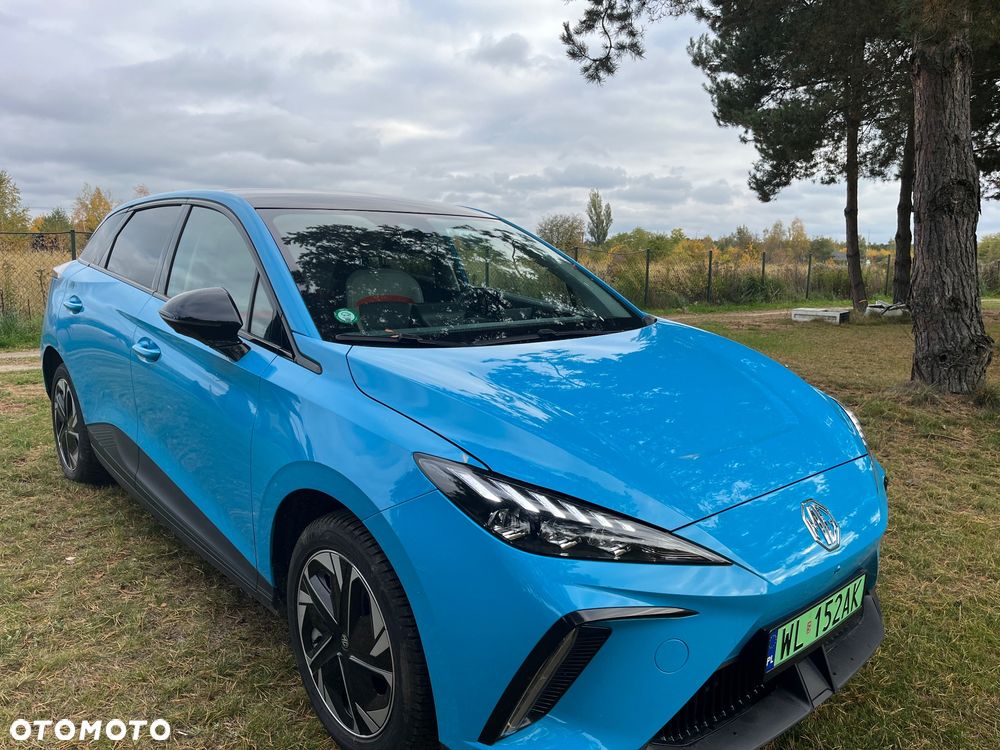 MG 4 Luxury 64 kWh - 18