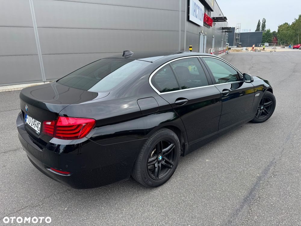 BMW Seria 5 520d xDrive Luxury Line - 9