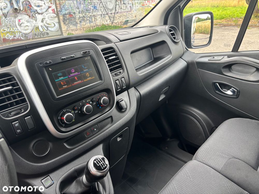 Renault Trafic - 32