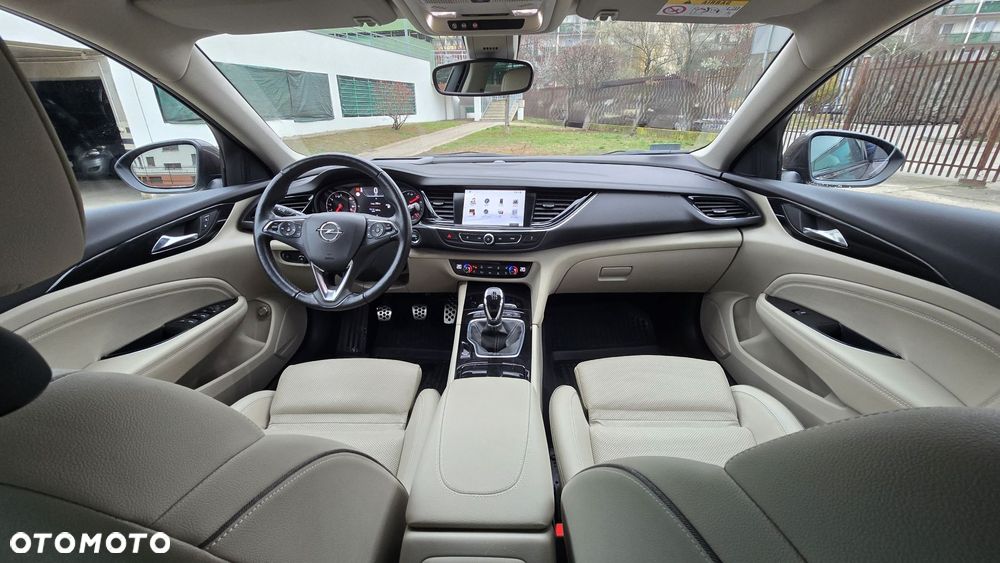 Opel Insignia 2.0 CDTI S&S - 15