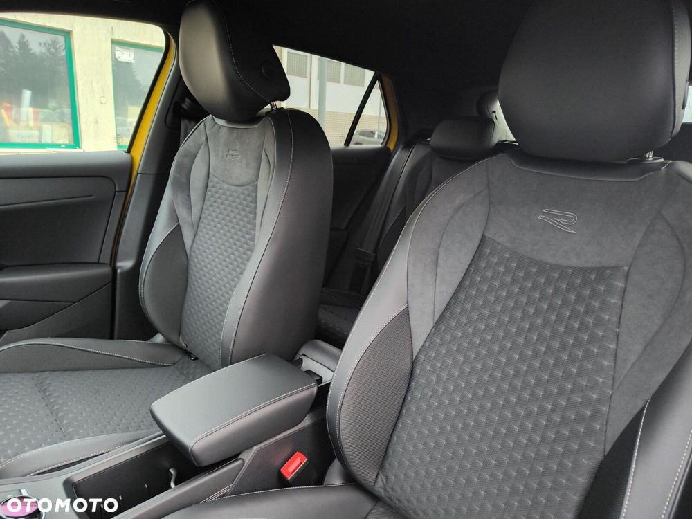 Volkswagen T-Roc 1.5 eTSI R-Line DSG - 12