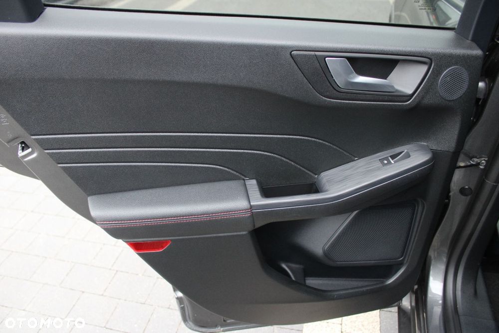 Ford Kuga - 26