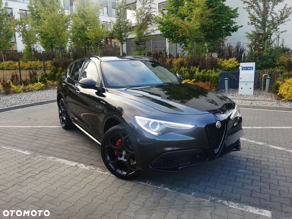 Alfa Romeo Stelvio 2.0 Turbo 16V AT8-Q4 Veloce Ti - 1