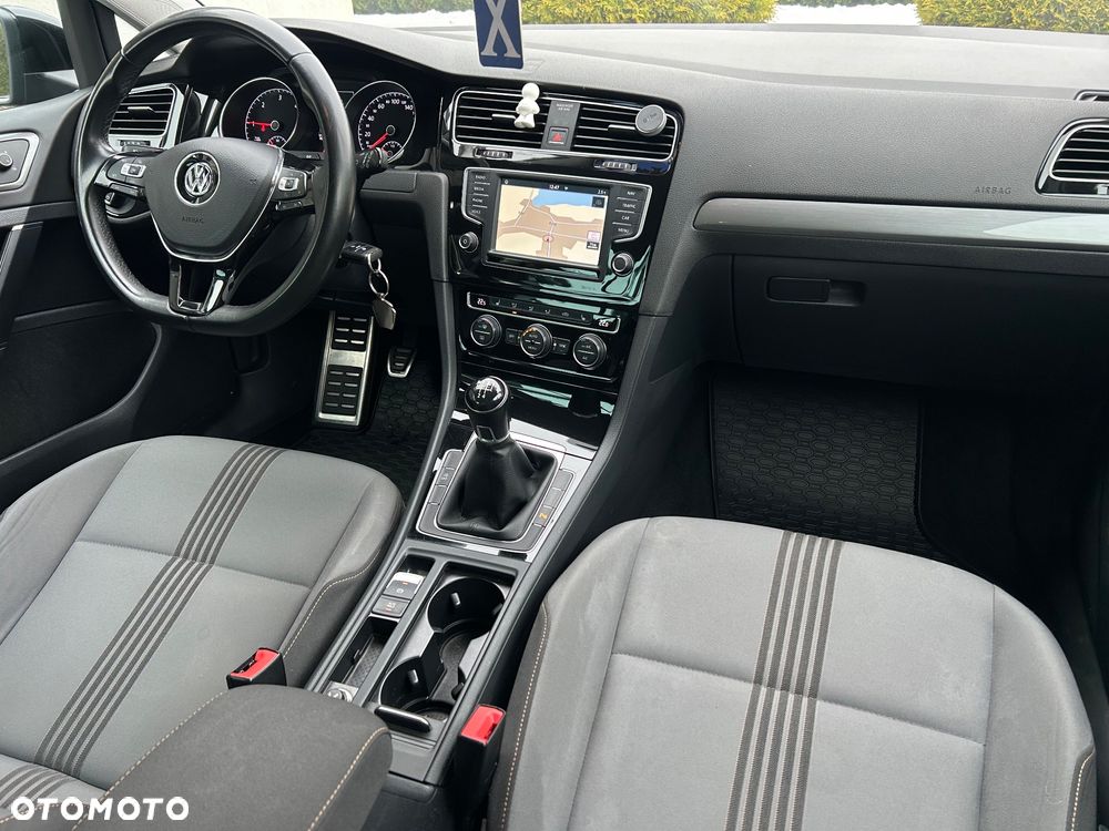 Volkswagen Golf 1.6 BlueTDI Comfortline - 23