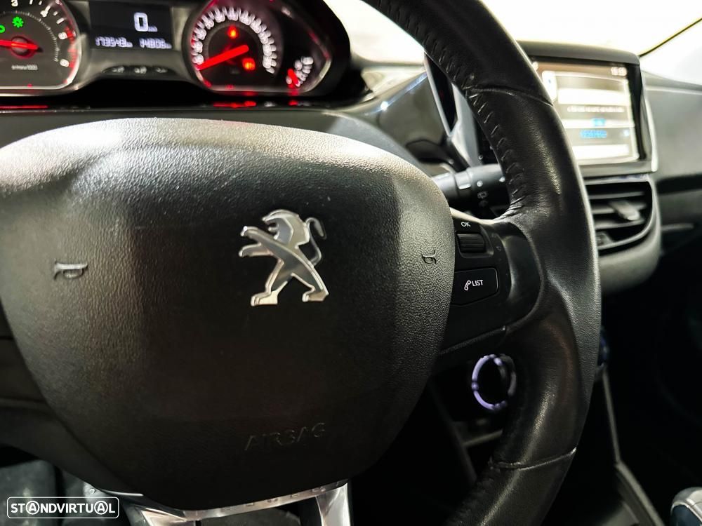 Peugeot 208 1.4 HDi Allure - 41