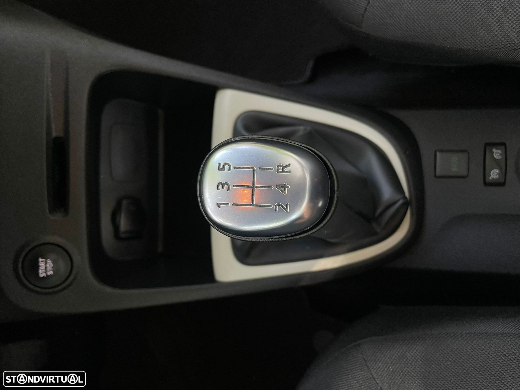 Renault Captur (ENERGY) TCe 90 INTENS - 17